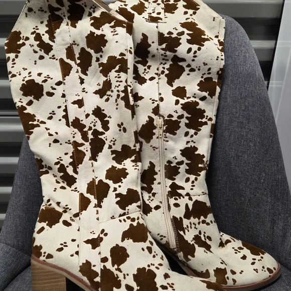 Lorayne Cow Print Tall Boot - Picture 4 of 6